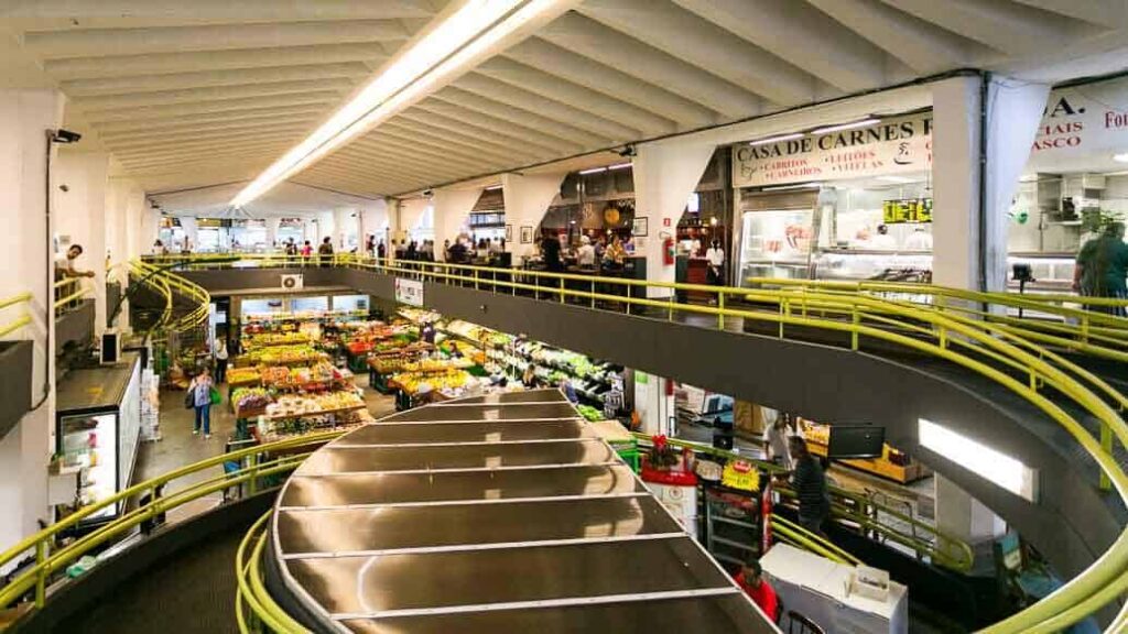 Mercado Municipal de Pinheiros na Zona Oeste de SP