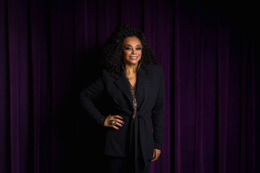 Cantora Paula Lima se apresentando no Folha Gourmet Festival